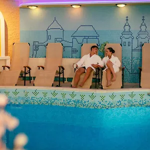 Hotel Korona Wellness, Rendezveny Es Borszalloda, Eger